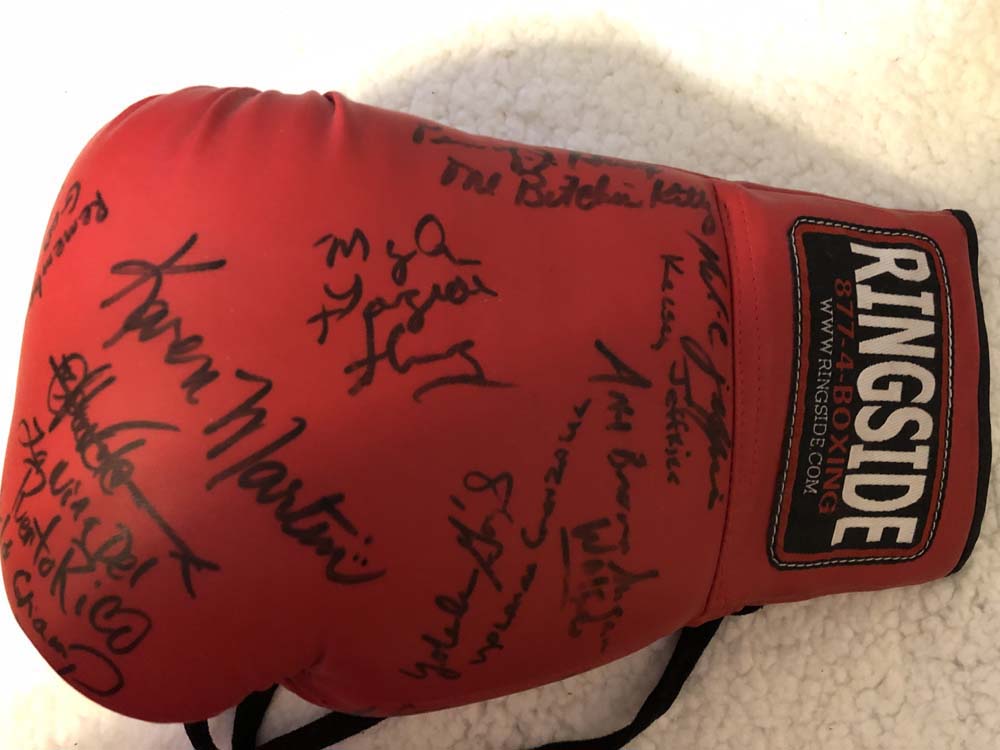 Autographed Glove - All Female Card in Texas - 2002 - Ann Wolfe, Melissa Del-Valle, Sumya Anani and more