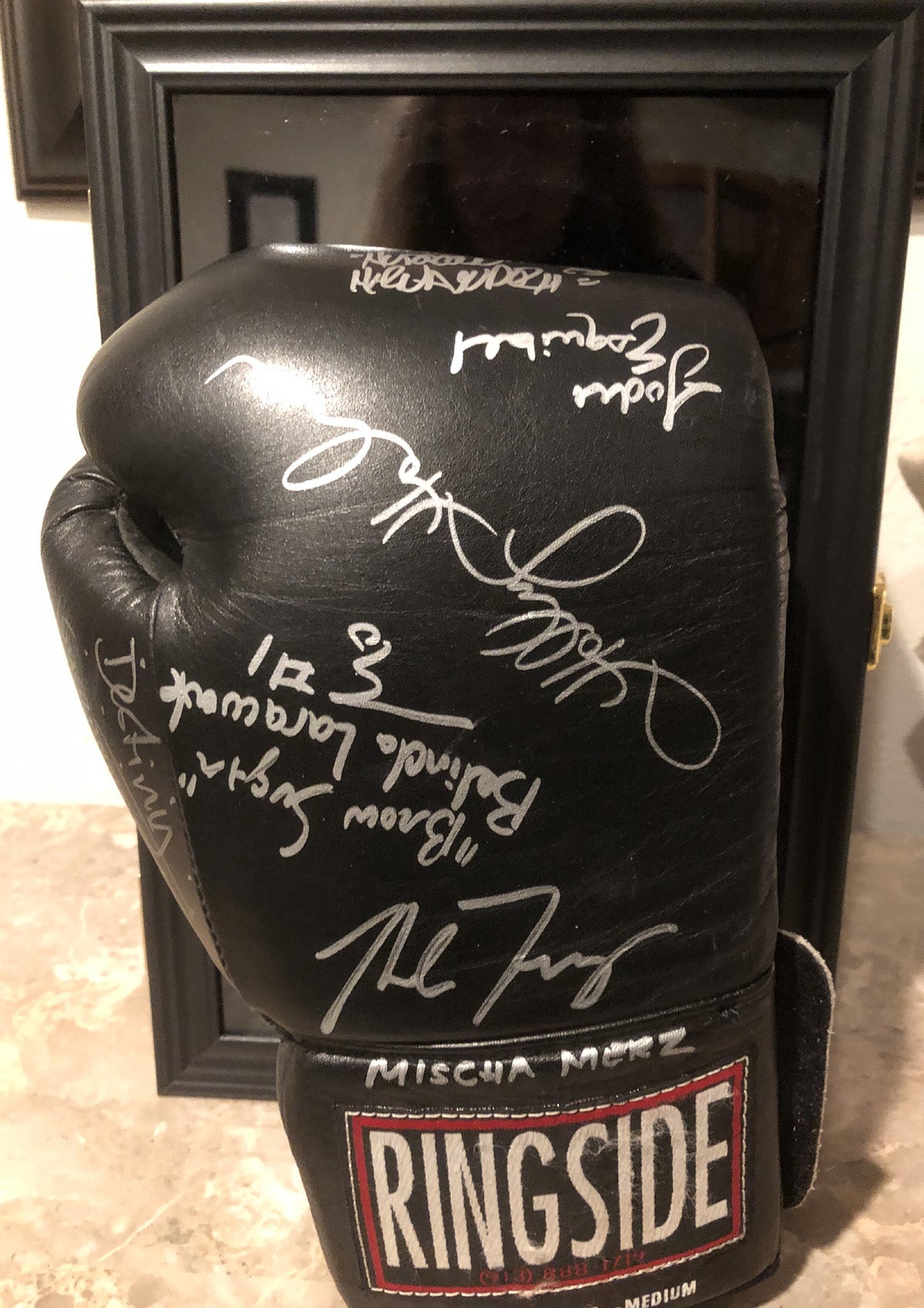 Autographed Glove - Holly Holm - Belinda Laracuente - Melissa Hernandez and more